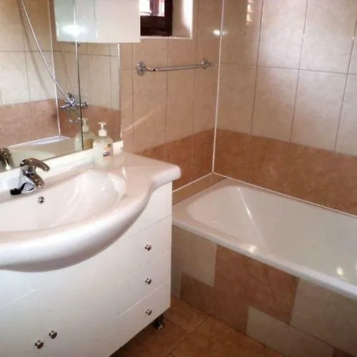 Villa Adriana Apartments Rab Town 0*,