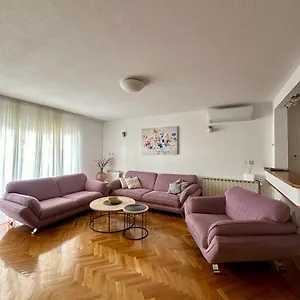 https://apartmani-adria.splithotels.org