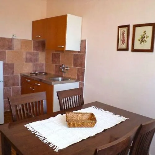 Villa Adriana Apartments Rab Town