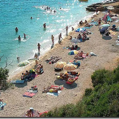 Villa Adriana Apartments Rab Town